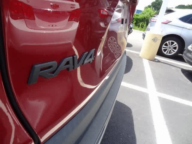 Thumbnail: 2022 Toyota RAV4 - 16