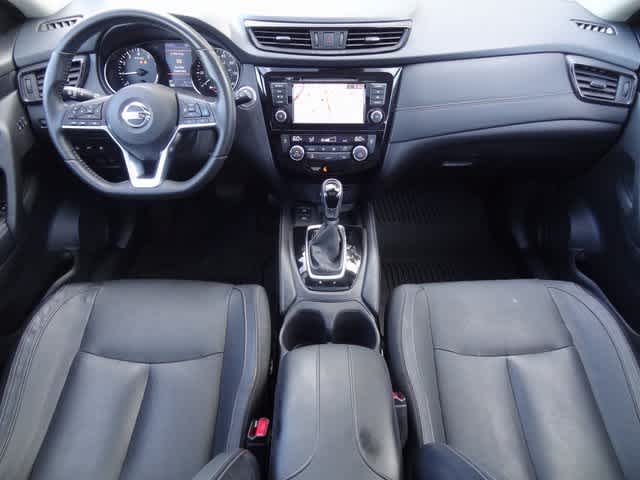 Thumbnail: 2018 Nissan Rogue - 13
