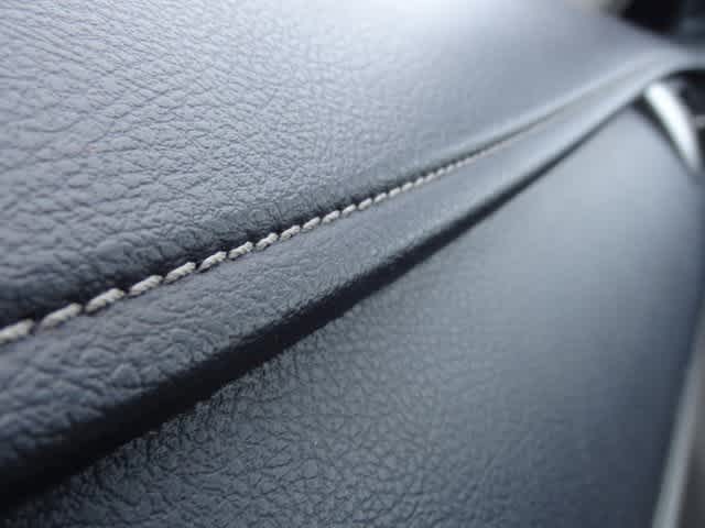 Thumbnail: 2014 Toyota Camry - 15