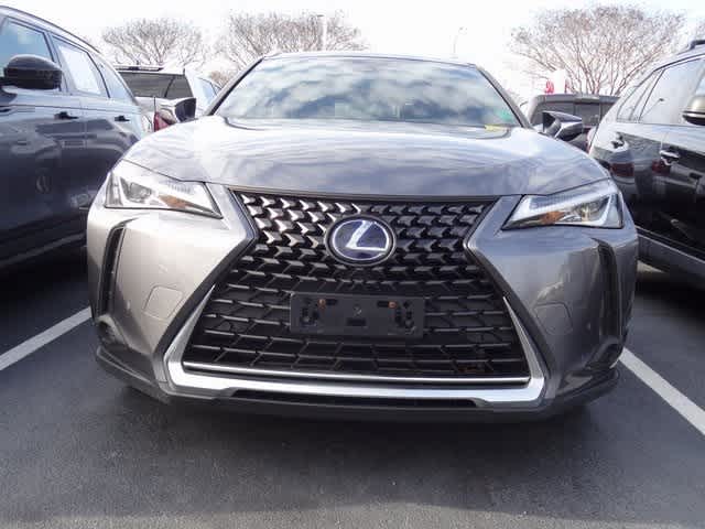 Thumbnail: 2021 Lexus UX - 2