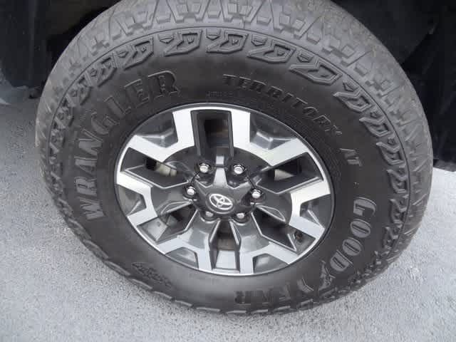 Thumbnail: 2023 Toyota Tacoma - 14