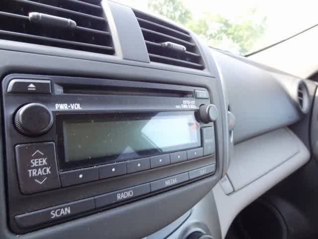 Thumbnail: 2012 Toyota RAV4 - 10