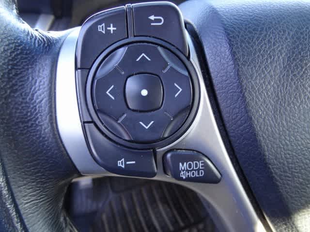 Thumbnail: 2012 Toyota Camry - 9