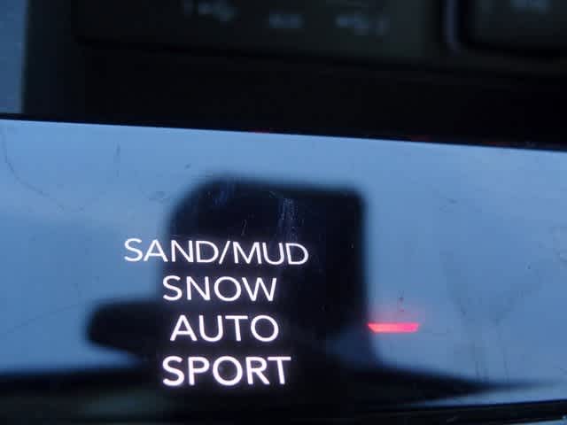 Thumbnail: 2023 Jeep Grand Cherokee - 32