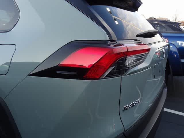 Thumbnail: 2023 Toyota RAV4 - 17