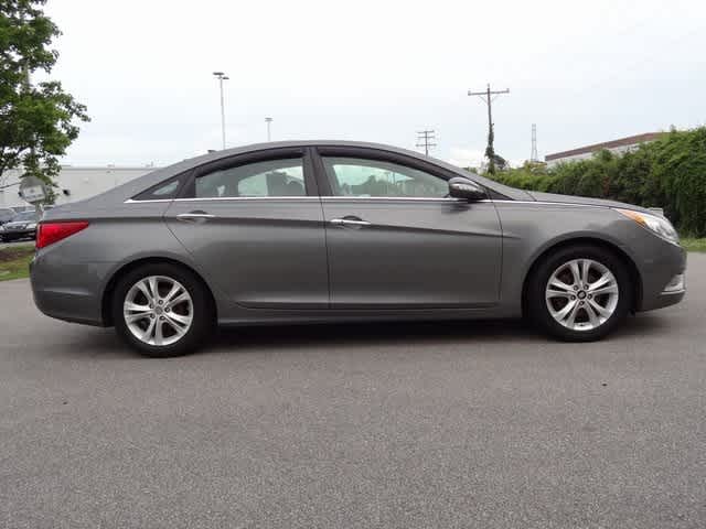 2013 Hyundai Sonata Limited 4