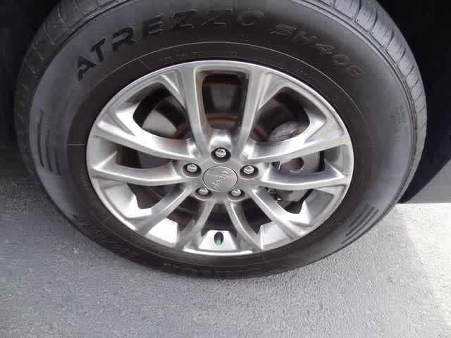 Thumbnail: 2020 Jeep Cherokee - 20