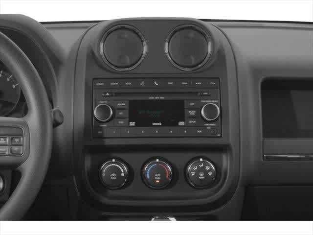 Thumbnail: 2015 Jeep Patriot - 7