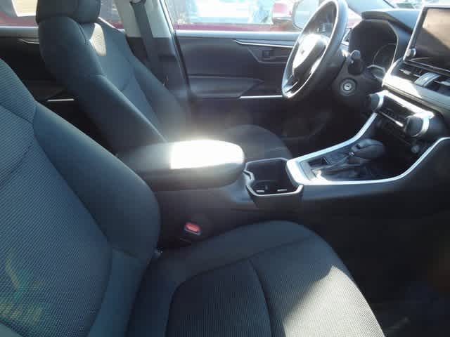 Thumbnail: 2024 Toyota RAV4 - 8