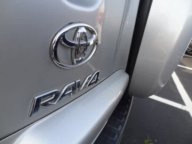 Thumbnail: 2012 Toyota RAV4 - 6