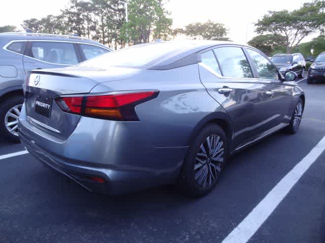 Thumbnail: 2025 Nissan Altima - 5