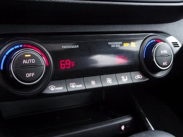 Thumbnail: 2024 Kia Forte - 27