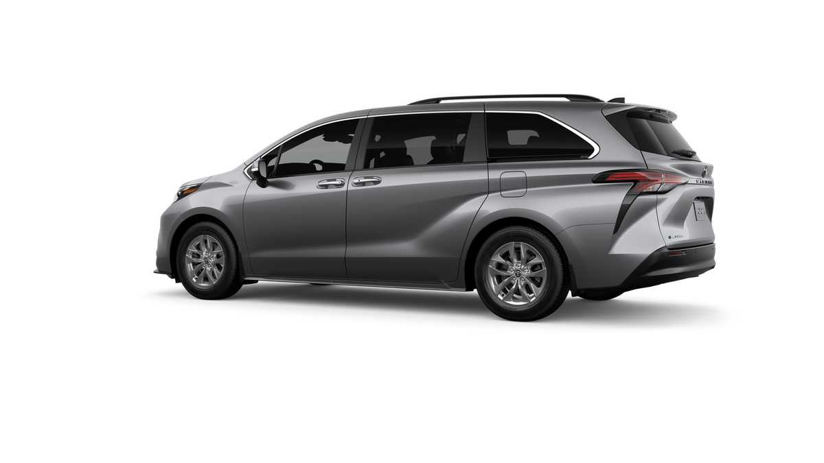 Thumbnail: 2026 Toyota Sienna - 5