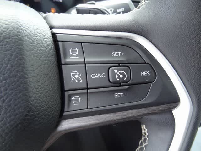 Thumbnail: 2023 Jeep Grand Cherokee - 21