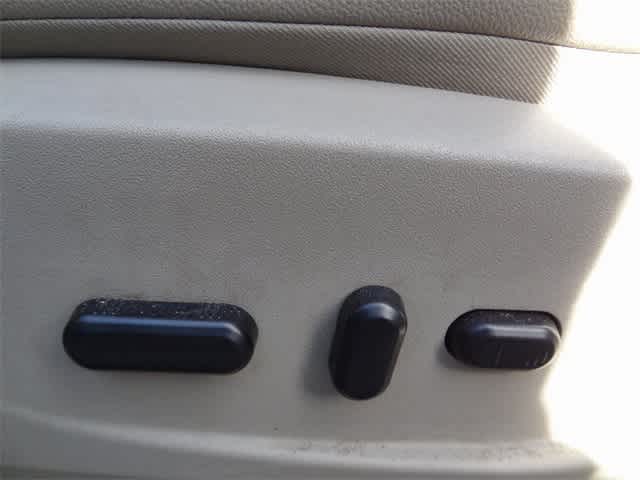 Thumbnail: 2014 Ford Escape - 7