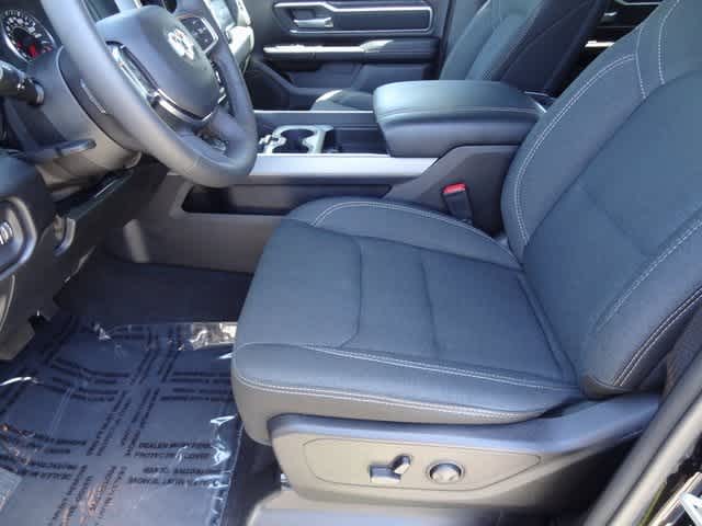 Thumbnail: 2025 RAM 1500 - 6