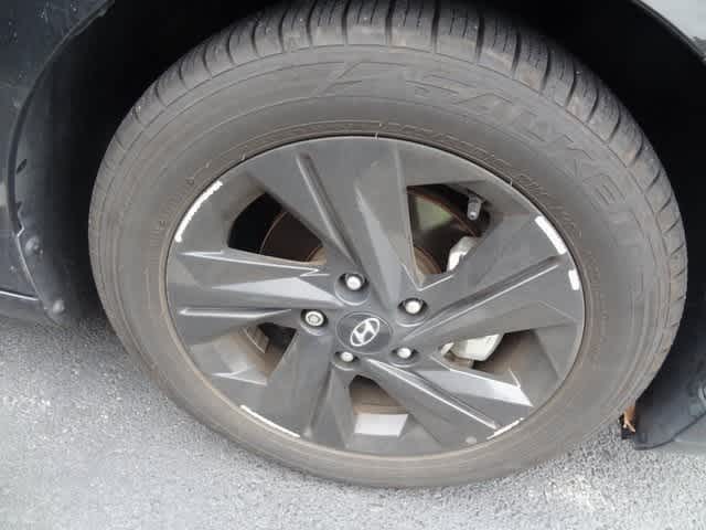 Thumbnail: 2023 Hyundai Elantra - 14