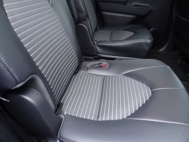 Thumbnail: 2023 Toyota Highlander - 22