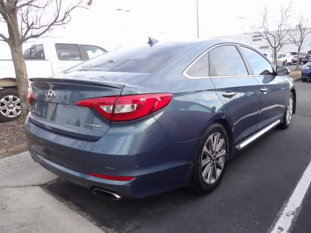 Thumbnail: 2017 Hyundai Sonata - 4