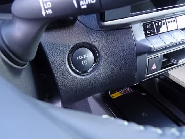 Thumbnail: 2025 Toyota Camry - 23