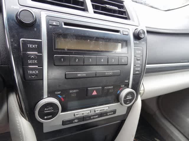 Thumbnail: 2012 Toyota Camry - 12