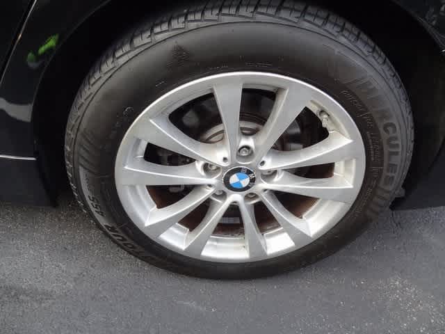 Thumbnail: 2016 BMW 3 Series - 16