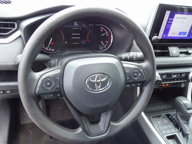 Thumbnail: 2023 Toyota RAV4 - 14