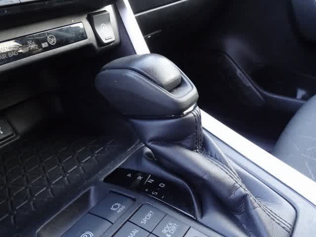 Thumbnail: 2022 Toyota RAV4 - 12