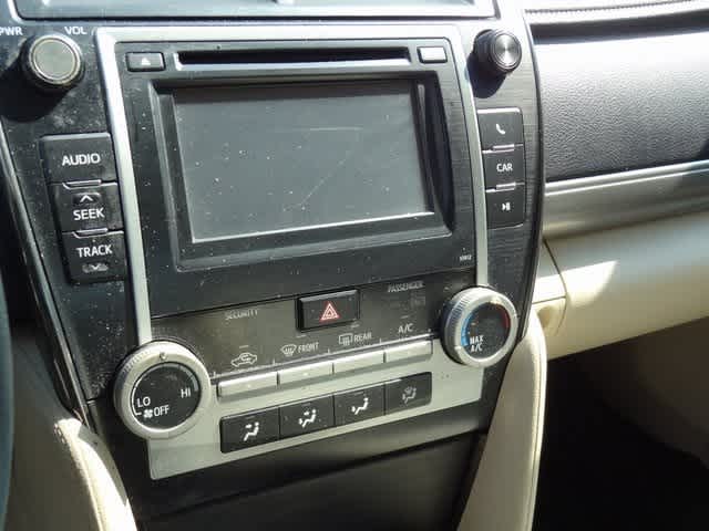 Thumbnail: 2012 Toyota Camry - 14
