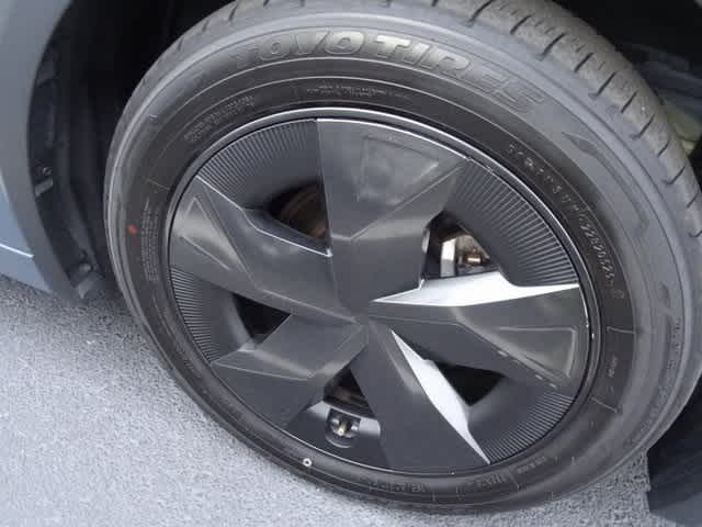 Thumbnail: 2024 Toyota Prius - 16