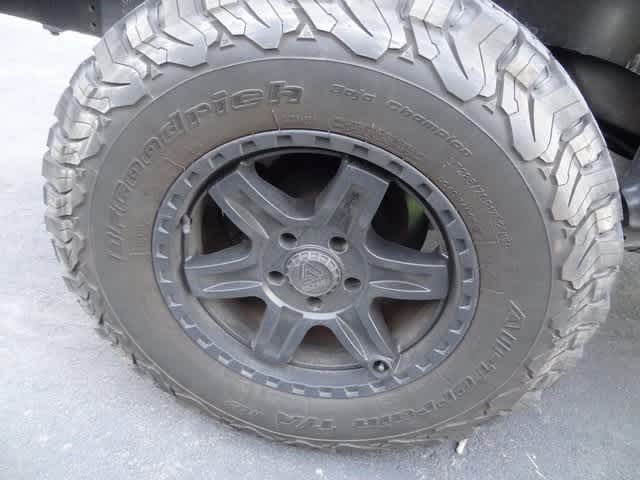 Thumbnail: 2014 Jeep Wrangler - 10