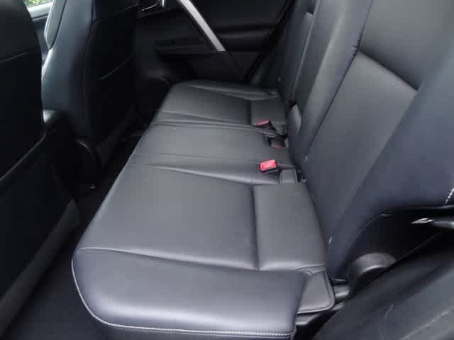 Thumbnail: 2014 Toyota RAV4 - 16