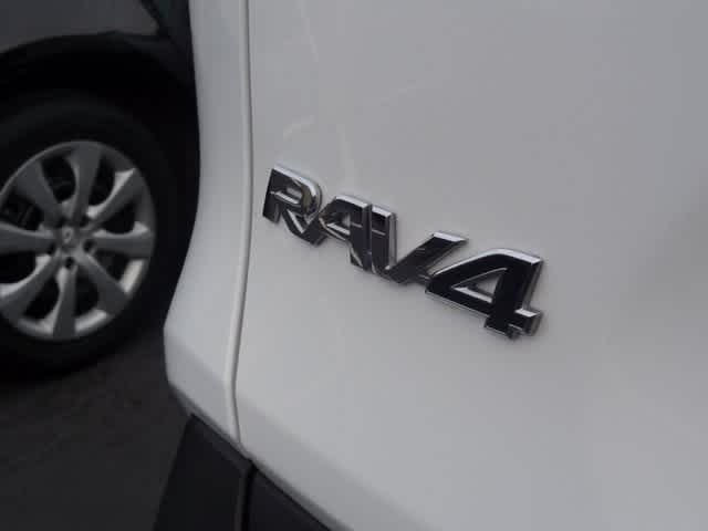 Thumbnail: 2024 Toyota RAV4 - 15