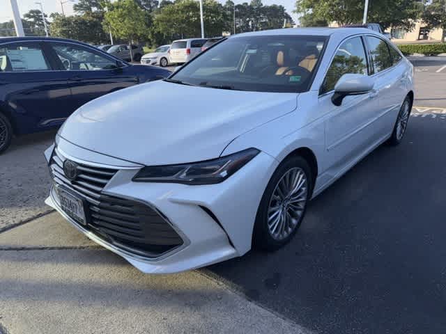Thumbnail: 2019 Toyota Avalon - 1