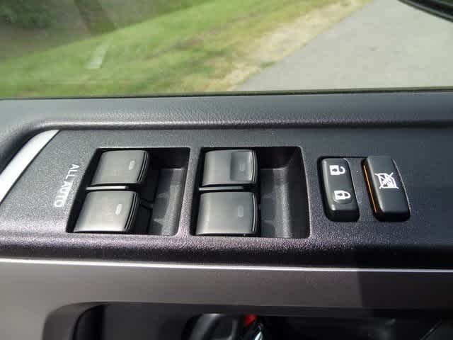 Thumbnail: 2021 Toyota 4Runner - 16