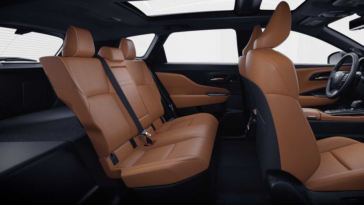 Thumbnail: 2025 Toyota Crown Signia - 21
