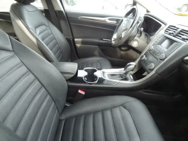 Thumbnail: 2016 Ford Fusion - 12