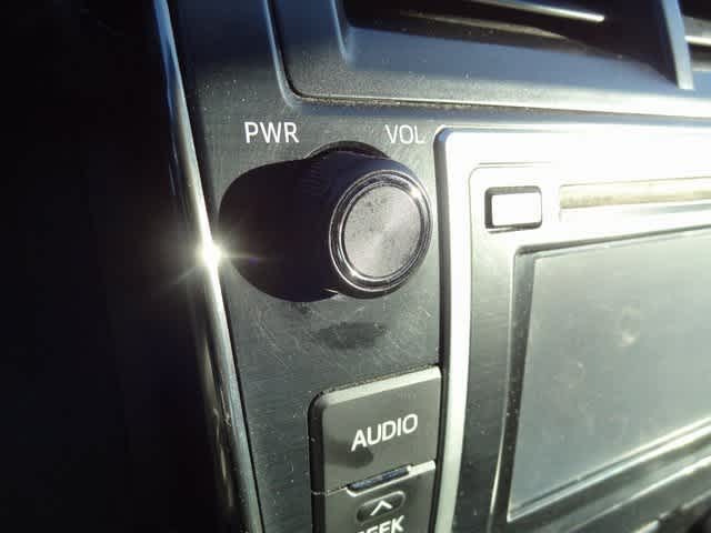 Thumbnail: 2012 Toyota Camry - 15