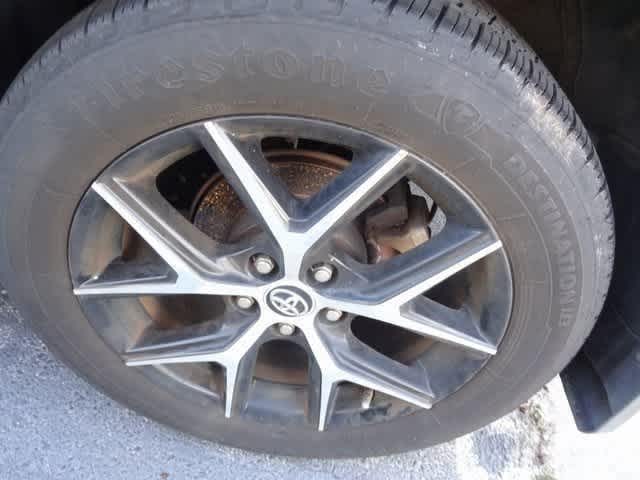 Thumbnail: 2017 Toyota RAV4 - 12