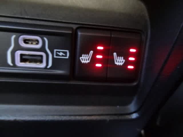 Thumbnail: 2023 Jeep Grand Cherokee - 13