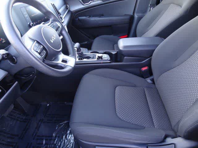 Thumbnail: 2024 Kia Sportage - 6