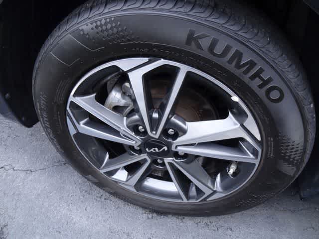 Thumbnail: 2024 Kia Forte - 21