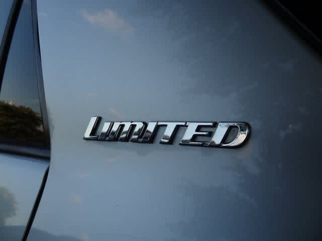 Thumbnail: 2013 Toyota 4Runner - 5