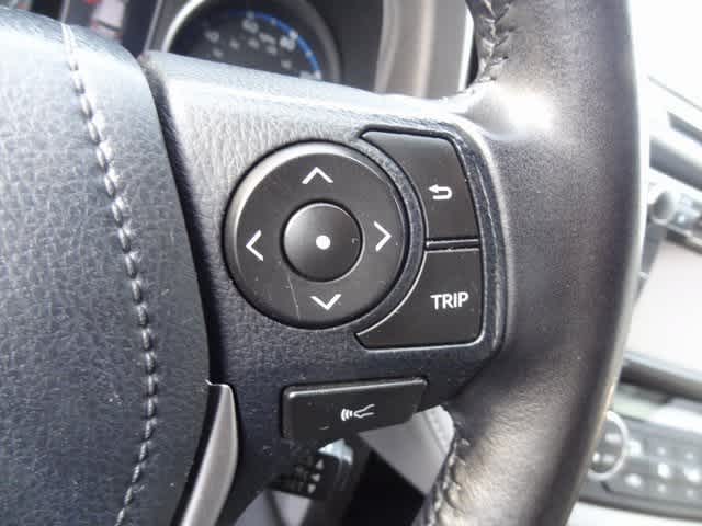 Thumbnail: 2017 Toyota RAV4 - 12