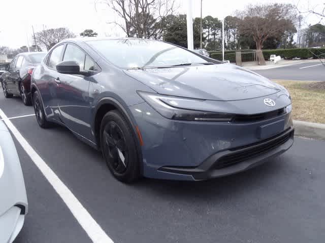 Thumbnail: 2024 Toyota Prius - 3