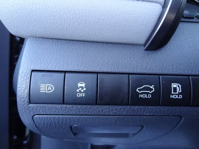 Thumbnail: 2023 Toyota Camry - 11