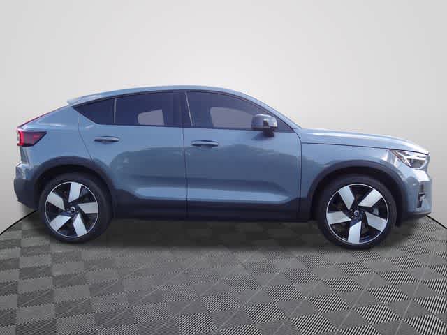 Thumbnail: 2023 Volvo C40 - 4