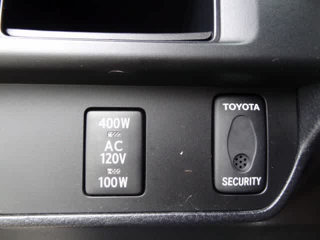 Thumbnail: 2017 Toyota Tacoma - 12