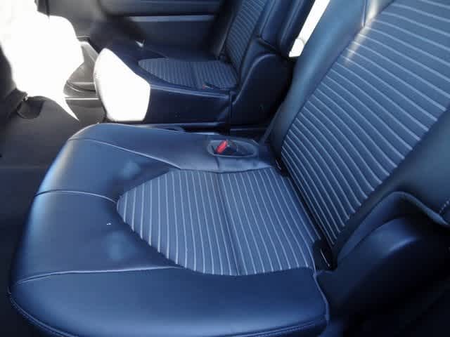 Thumbnail: 2023 Toyota Highlander - 20