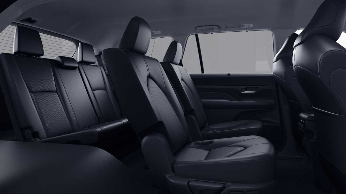 Thumbnail: 2025 Toyota Grand Highlander - 21